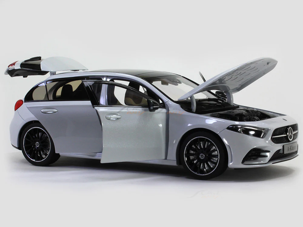 2018 Mercedes-Benz A-Class W177 1:18 Norev diecast scale model car - Image 12