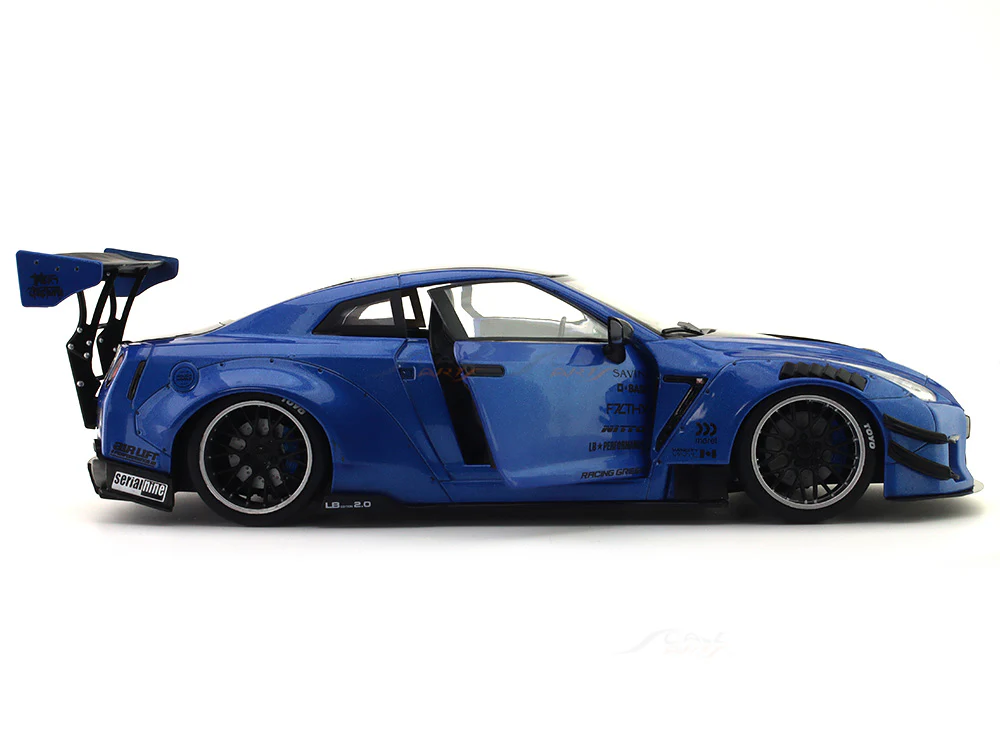 2018 Nissan GT-R R35 Type 2 LBWK 1:18 Solido diecast scale model - Image 11