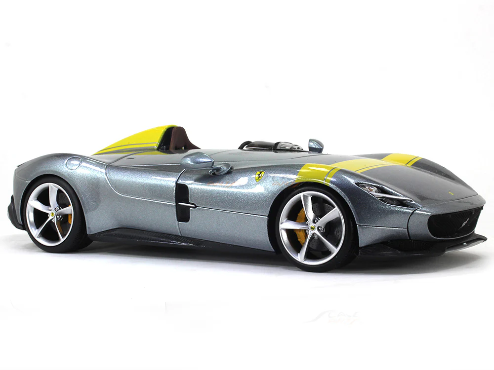 2019 Ferrari Monza SP1 1:18 Bburago diecast Scale Model car - Image 6