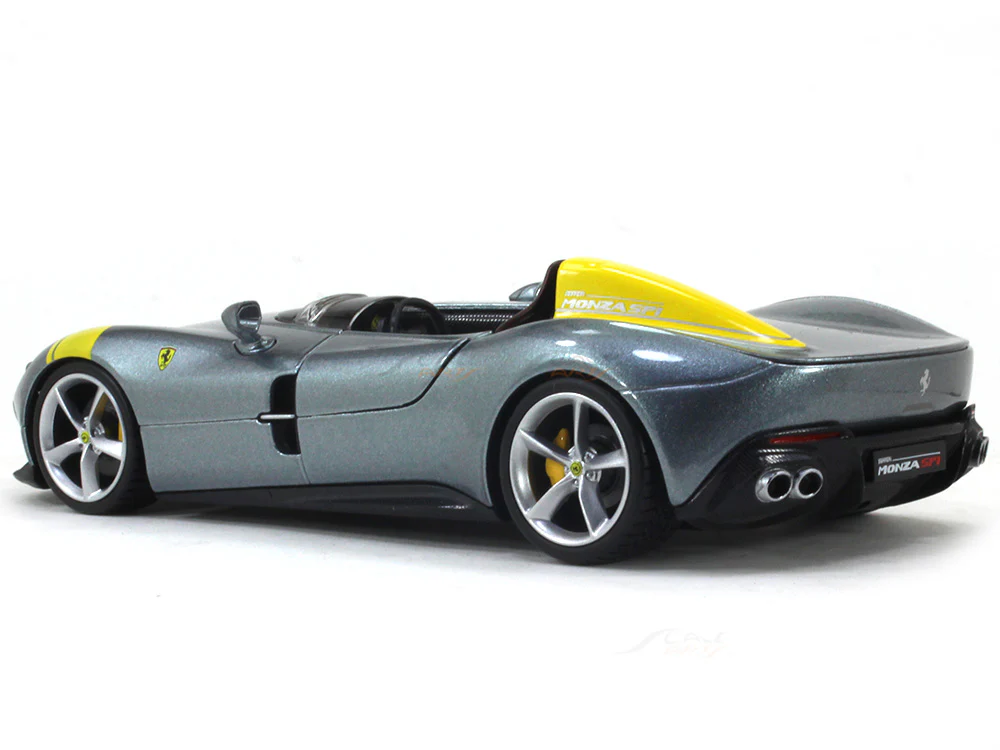 2019 Ferrari Monza SP1 1:24 Bburago diecast scale model car - Image 3