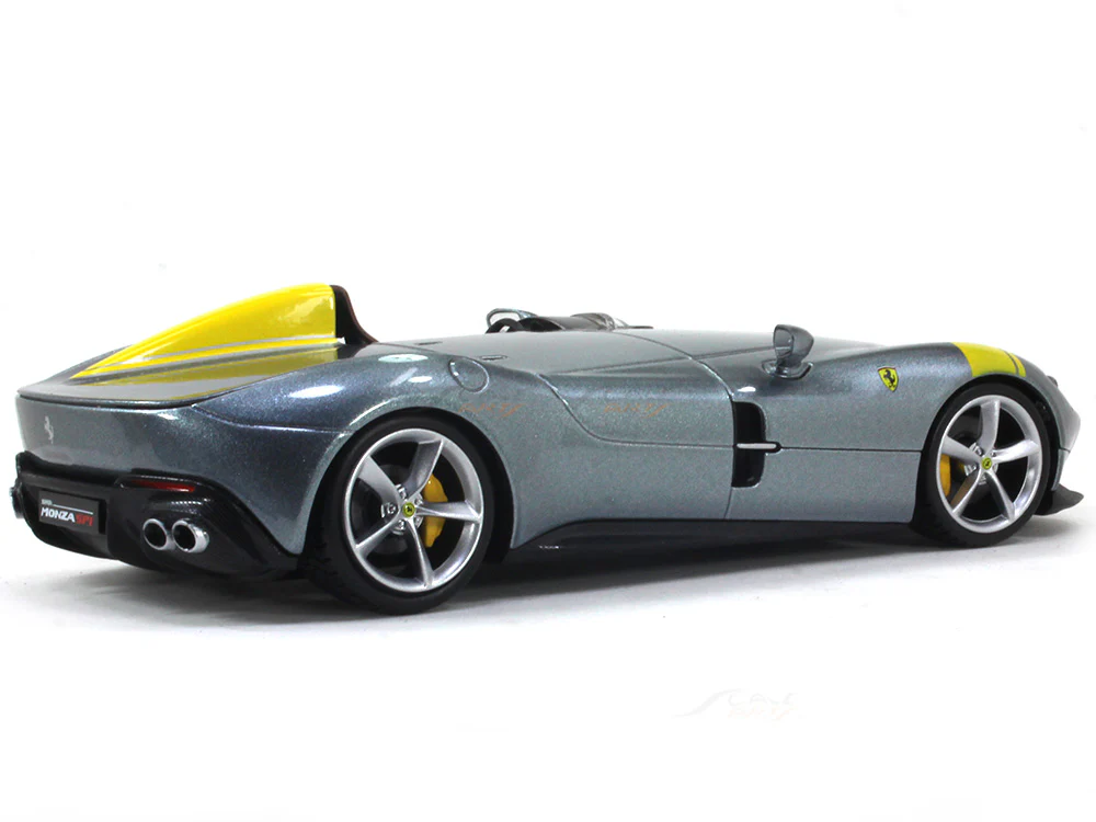 2019 Ferrari Monza SP1 1:24 Bburago diecast scale model car - Image 4