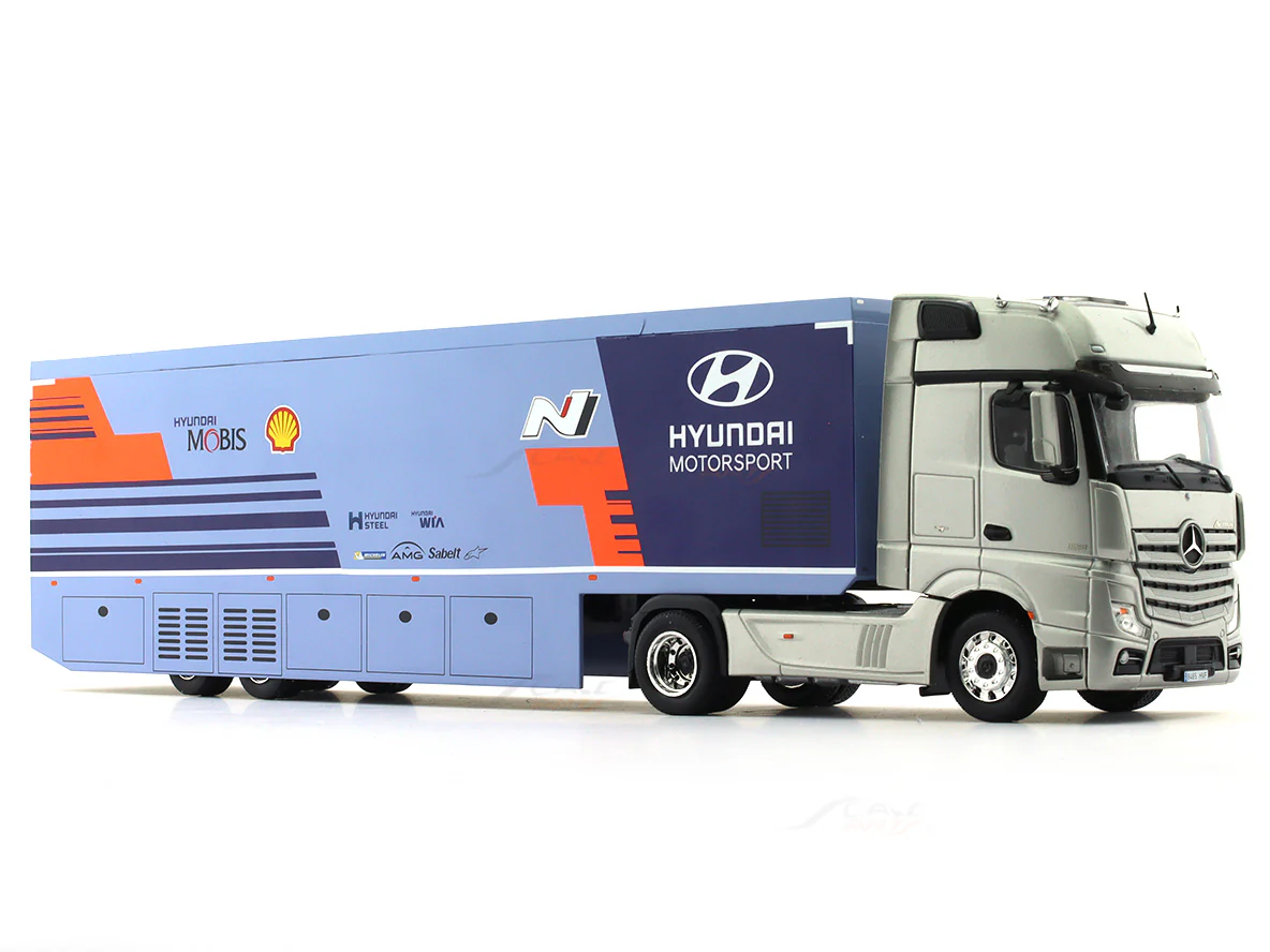 2019 Mercedes-Benz Actros MP4 Hyundai Transporter 1:43 IXO diecast scale model truck collectible - Image 6