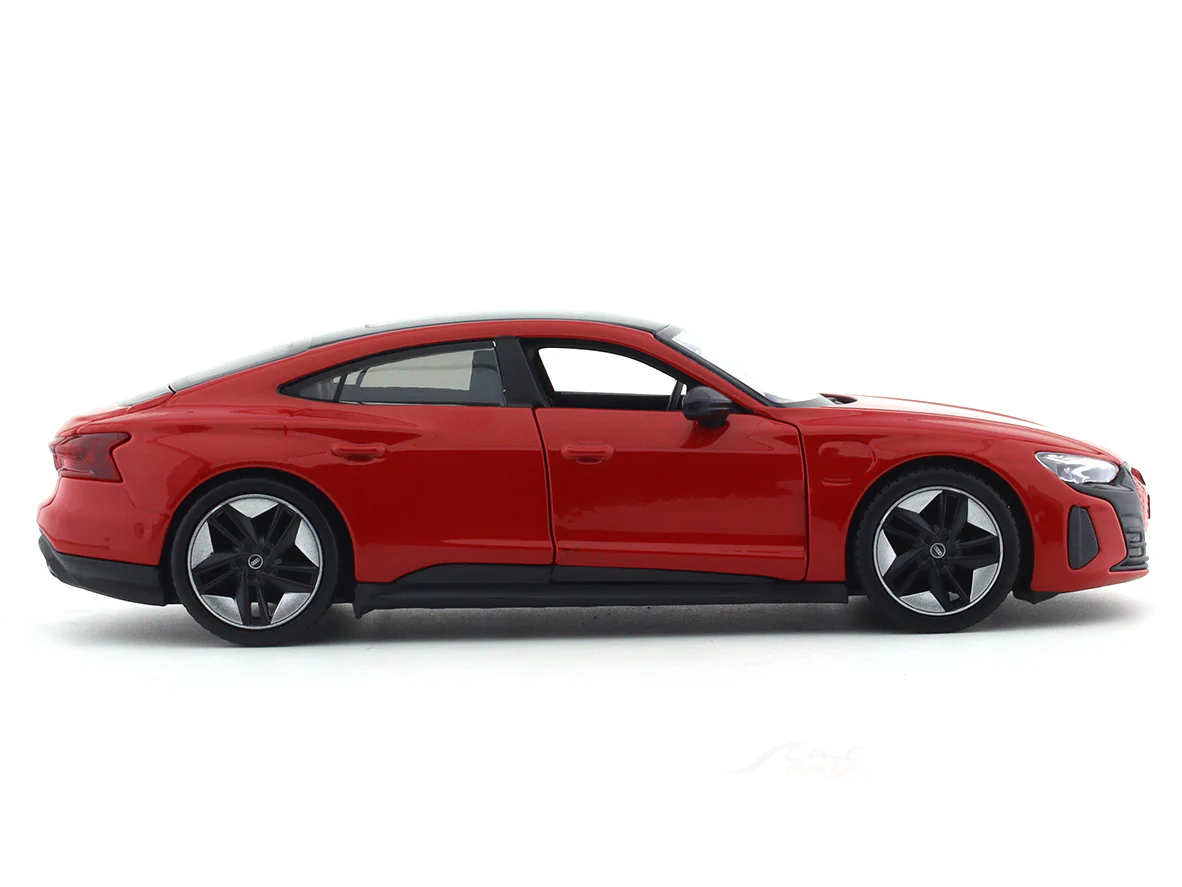2022 Audi RS e-tron GT Red 1:25 Maisto diecast alloy scale model car - Image 5