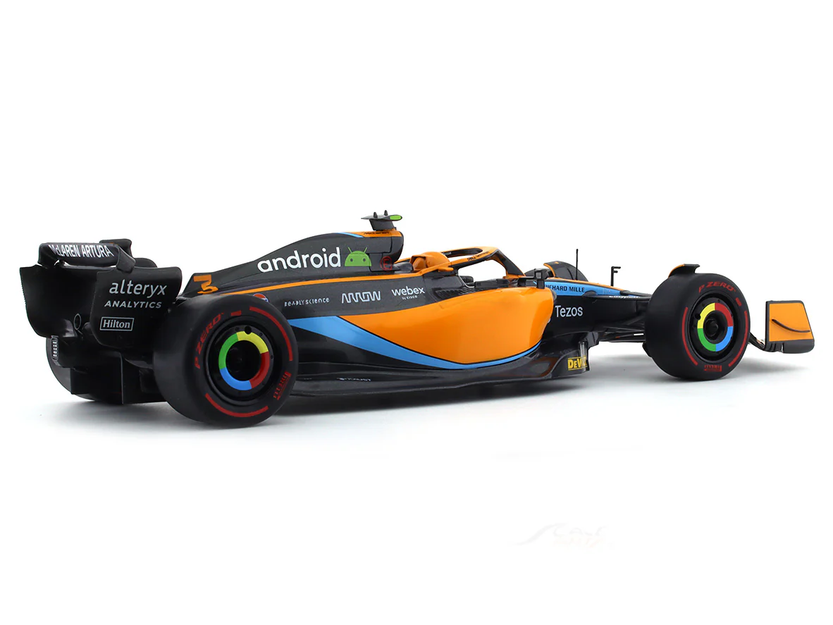 2022 McLaren MCL36 #3 Daniel Ricciardo 1:18 Solido diecast scale model car collectible - Image 4