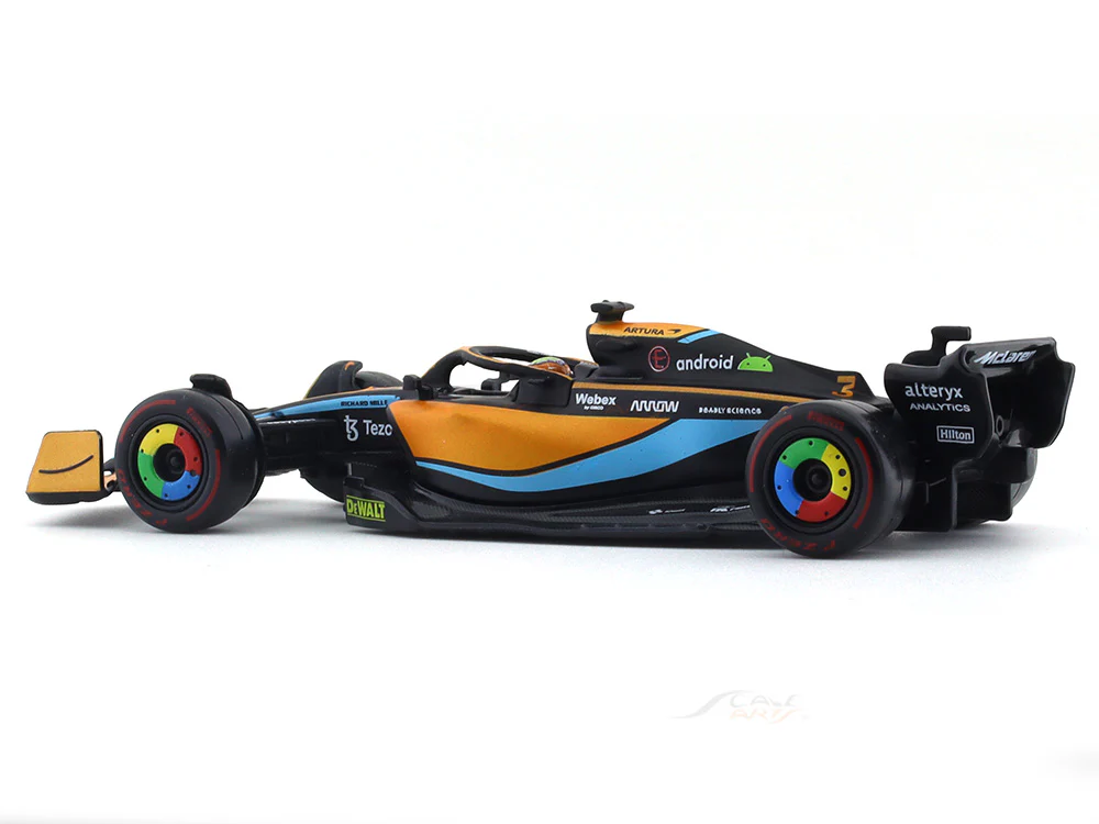 2022 McLaren MCL36 #3 Daniel Ricciardo 1:43 Bburago scale model car collectible - Image 3