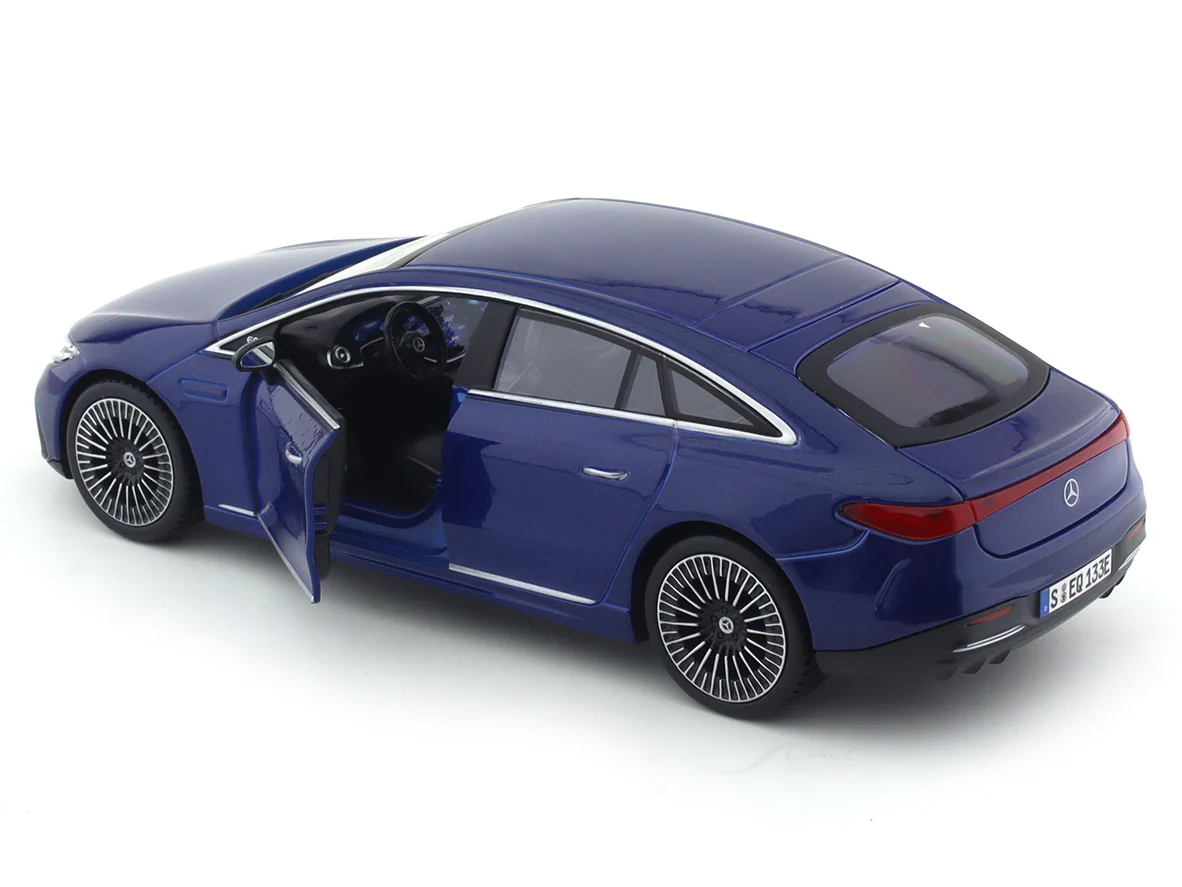 2022 Mercedes-Benz EQS Blue 1:27 Maisto diecast alloy scale model car - Image 11