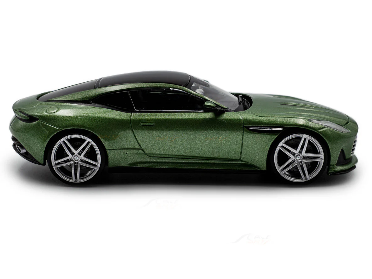 2023 Aston Martin DB12 Iridescent Emerald 1:43 Solido Licensed Diecast Scale Model Car Collectible - Image 3