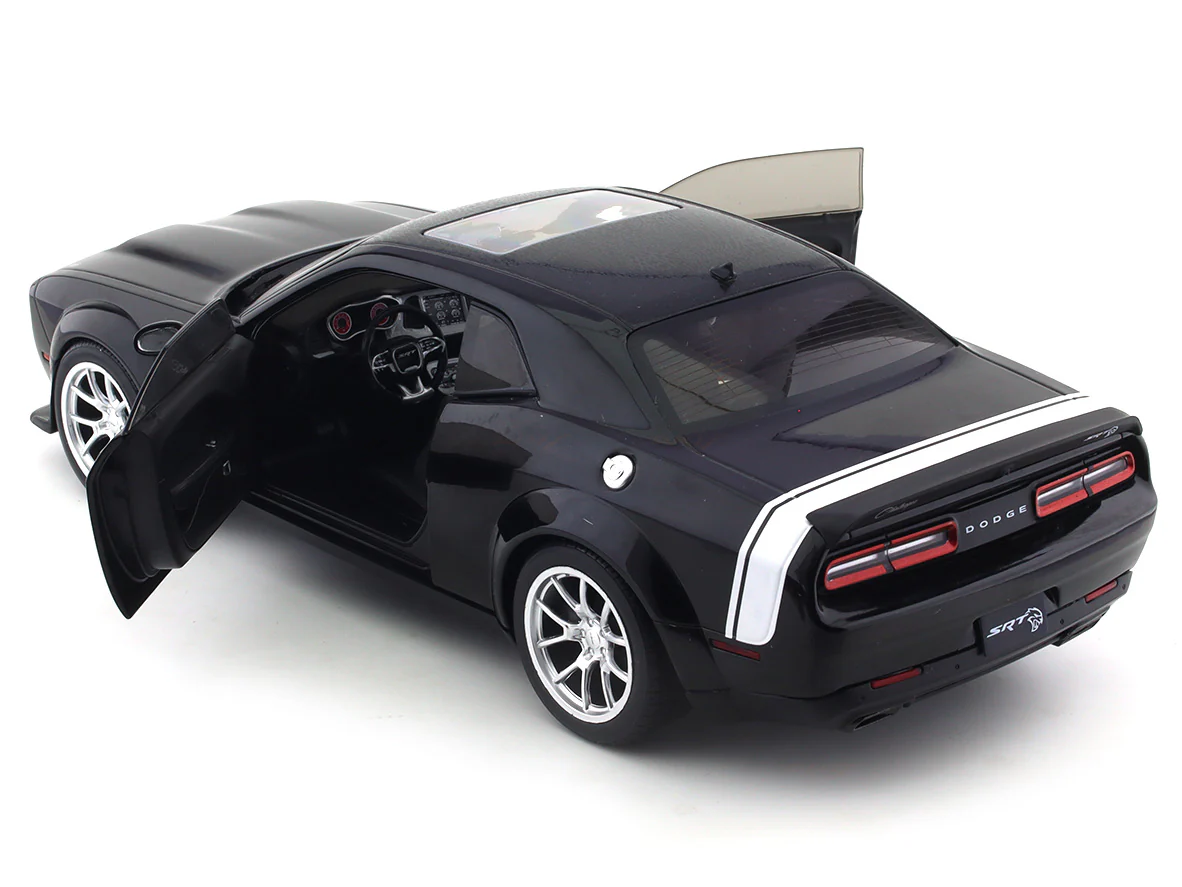 2023 Dodge Challenger SRT Hellcat Redeye Widebody 1:18 Solido diecast Scale Model collectible - Image 16