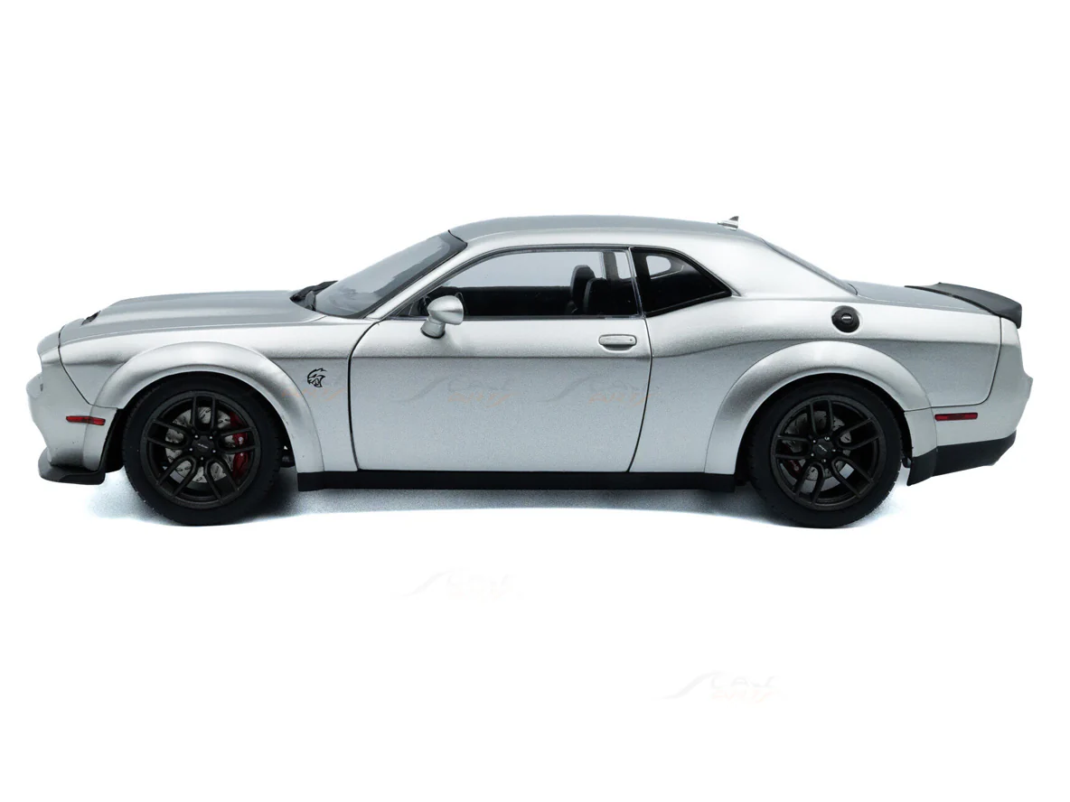 2023 Dodge Challenger SRT Hellcat Redeye Widebody Triple Nickel 1:18 Solido Licensed Diecast Scale Model Car Collectible - Image 2