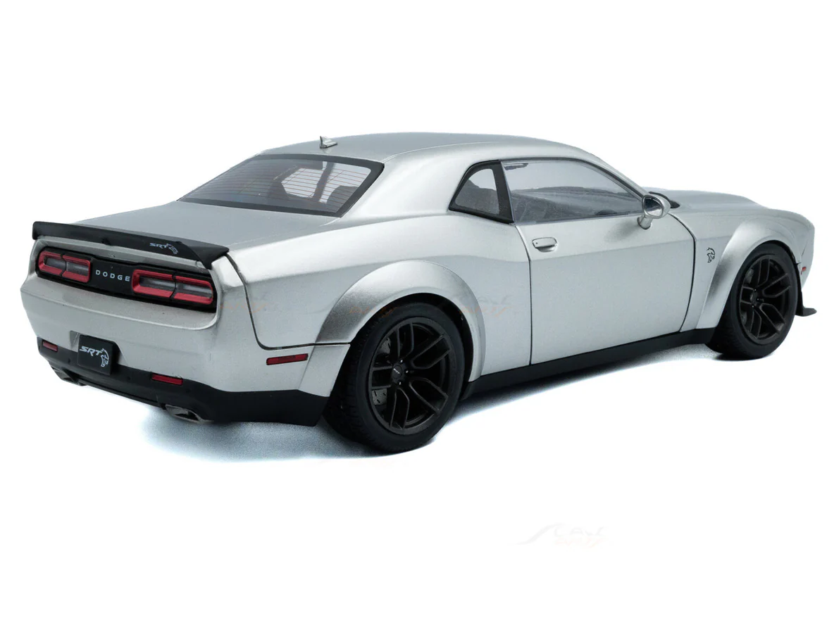2023 Dodge Challenger SRT Hellcat Redeye Widebody Triple Nickel 1:18 Solido Licensed Diecast Scale Model Car Collectible - Image 4