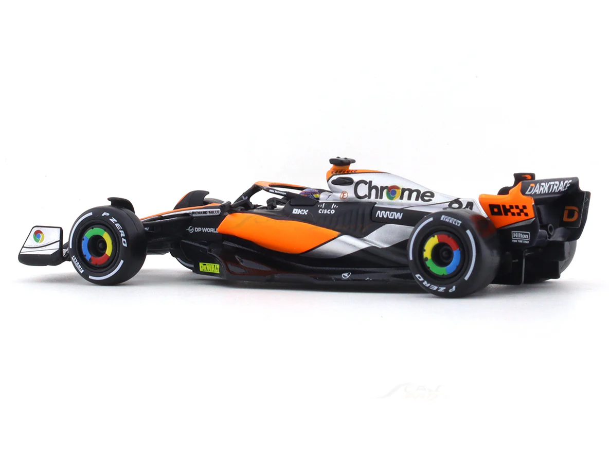 2023 McLaren MCL60 Oscar Piastri 1:43 Bburago Formula 1 diecast scale model car - Image 3