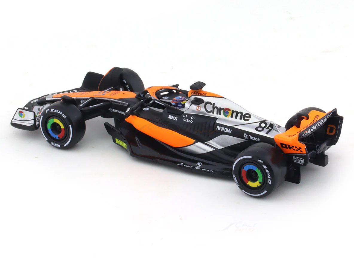 2023 McLaren MCL60 Oscar Piastri 1:43 Bburago Formula 1 diecast scale model car - Image 8