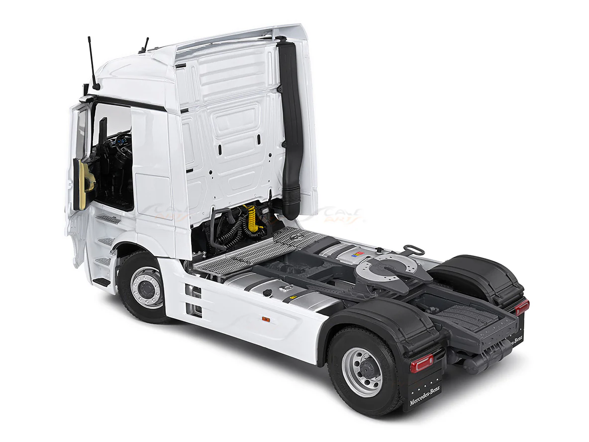 2023 Mercedes-Benz Actros L White 1:24 Solido licensed diecast scale model truck collectible - Image 7