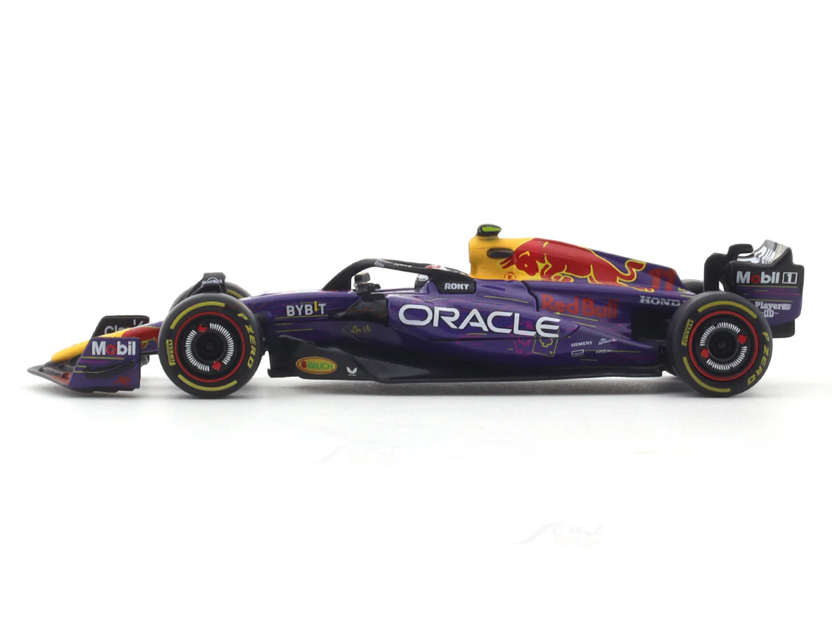 2023 RedBull racing RB19 No. 11 1:43 Bburago Formula 1 diecast scale model car - Image 2