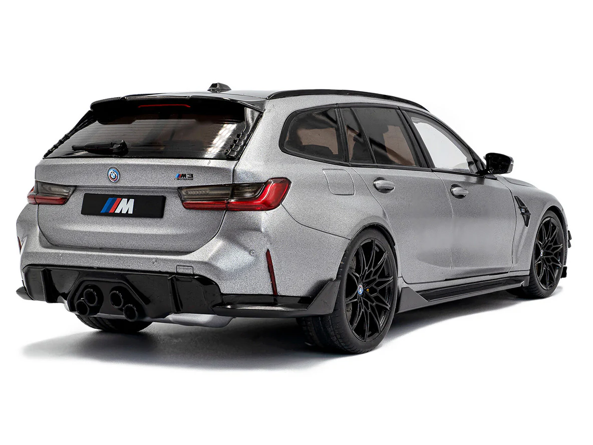2024 BMW M3 Touring Performance Silver Grey 1:18 Solido Licensed Diecast Scale Model Car Collectible - Image 4