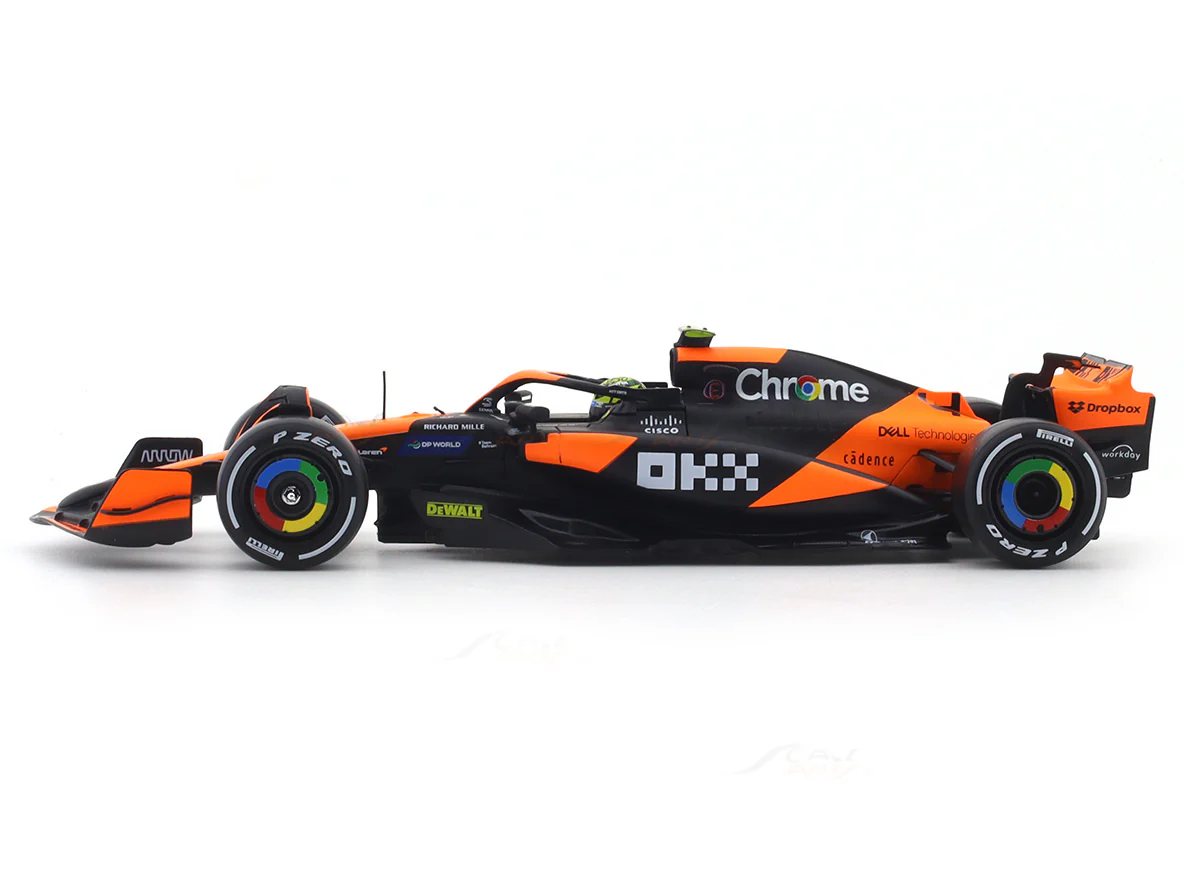 2024 McLaren MCL38 No.4 Acrylic case 1:24 Bburago licensed diecast Scale Model car collectible - Image 3
