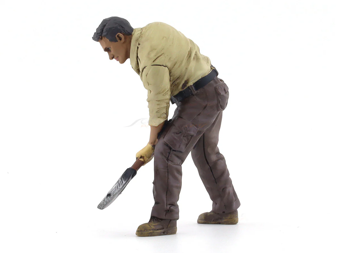 4x4 Mechanic 4 1:18 American Diorama Figure for scale models - Image 3