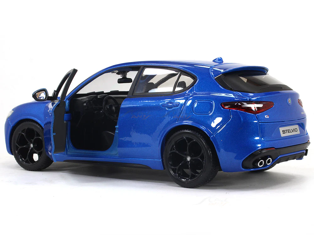 Alfa Romeo Stelvio blue 1:24 Bburago diecast scale model car - Image 9