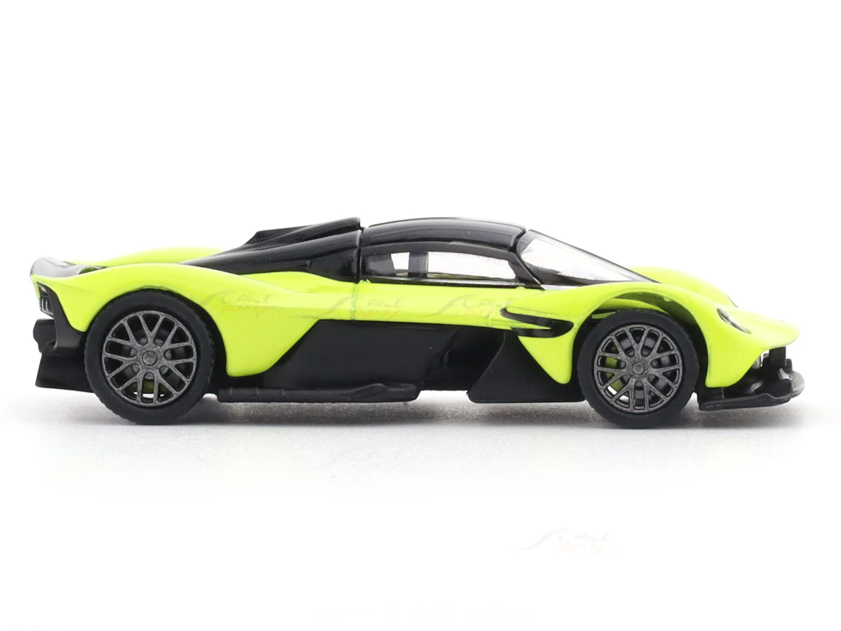 Aston-Martin Valkyrie lime essence 1:64 PosterCars licensed diecast scale model car miniature car - Image 5