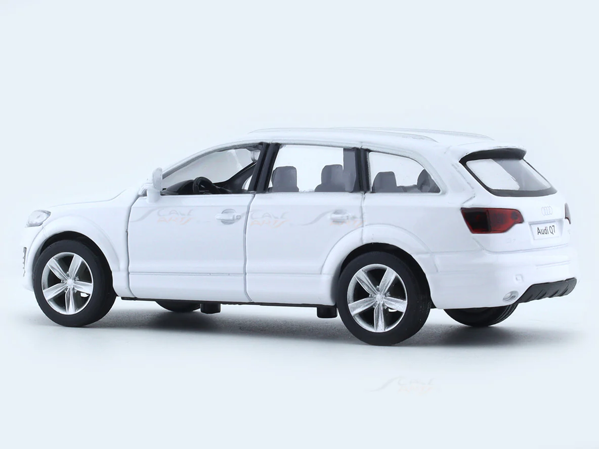 Audi Q7 White 1:33-42 RMZ City 5 inch pullback diecast scale model car - Image 3