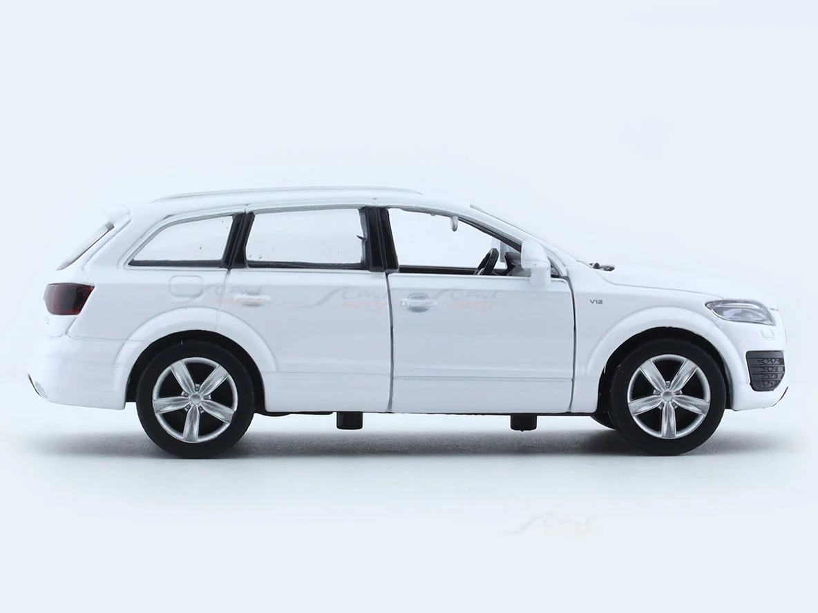 Audi Q7 White 1:33-42 RMZ City 5 inch pullback diecast scale model car - Image 5