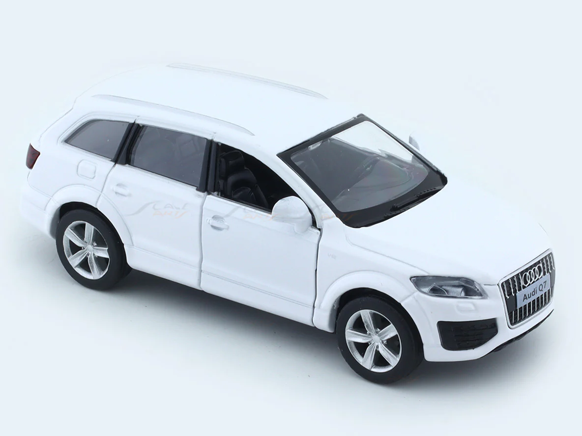 Audi Q7 White 1:33-42 RMZ City 5 inch pullback diecast scale model car - Image 7