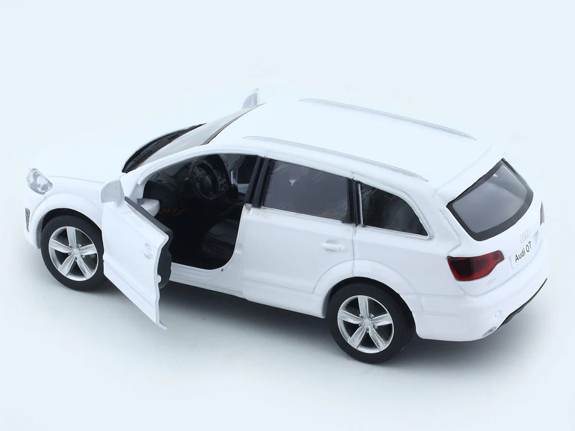 Audi Q7 White 1:33-42 RMZ City 5 inch pullback diecast scale model car - Image 8