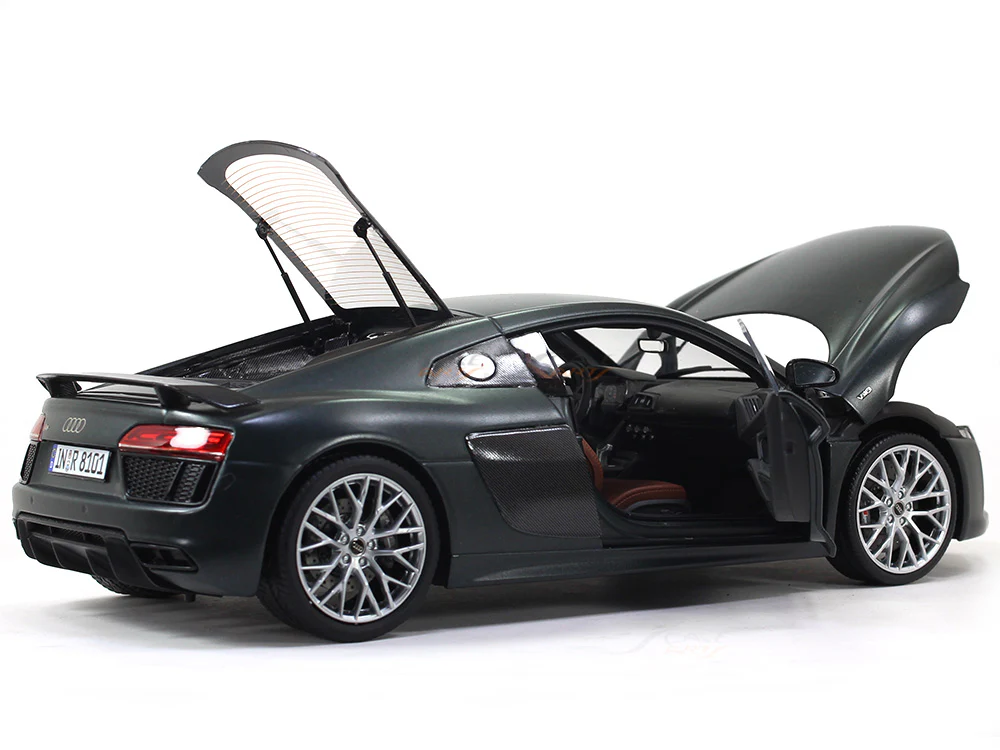 Audi R8 V10 Plus Coupe 1:18 iScale diecast Scale Model Car - Image 10