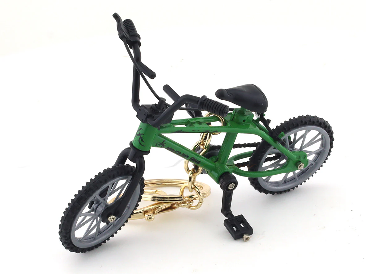Bicycle design green metal keyring / keychain