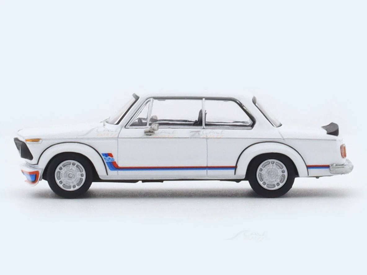 BMW 2002 Turbo white 1:64 Yungshing diecast scale model car - Image 2