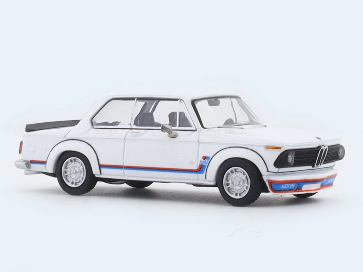 BMW 2002 Turbo white 1:64 Yungshing diecast scale model car - Image 6