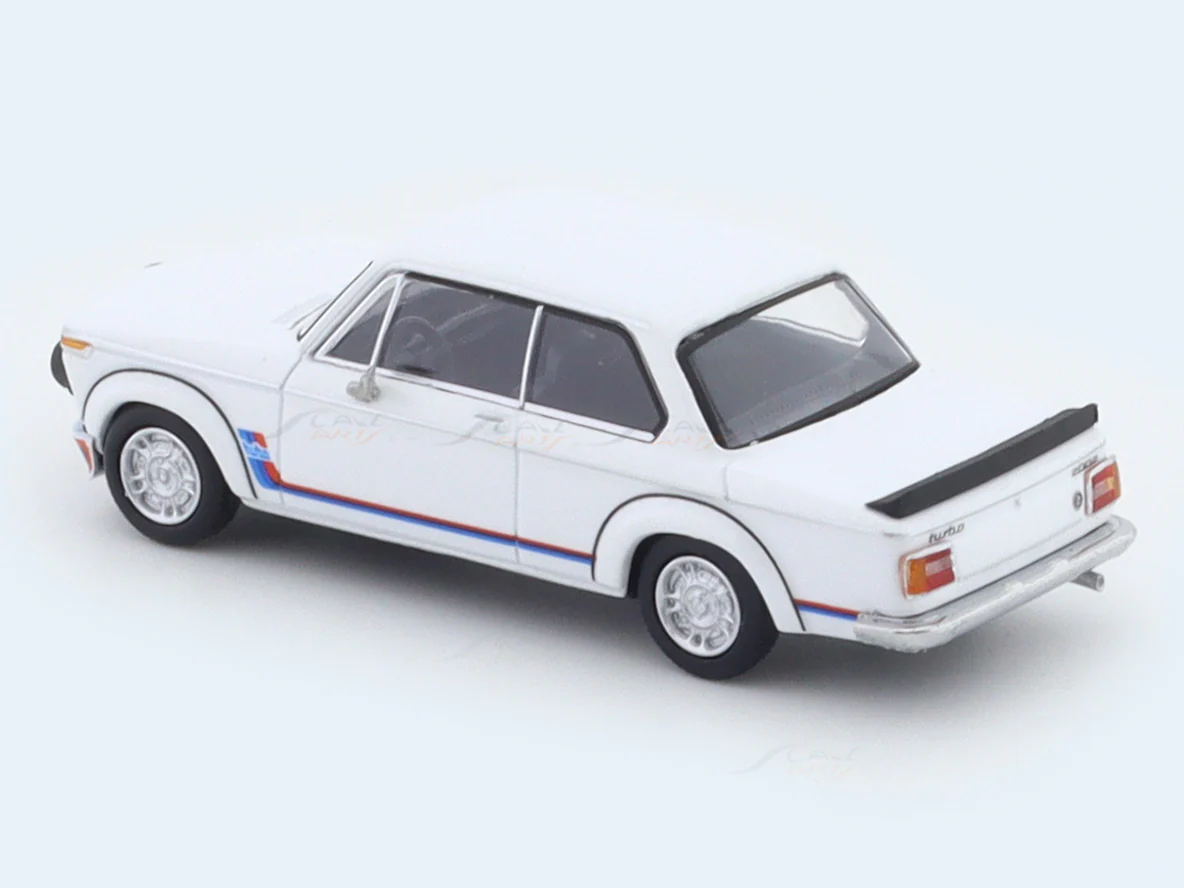BMW 2002 Turbo white 1:64 Yungshing diecast scale model car - Image 8