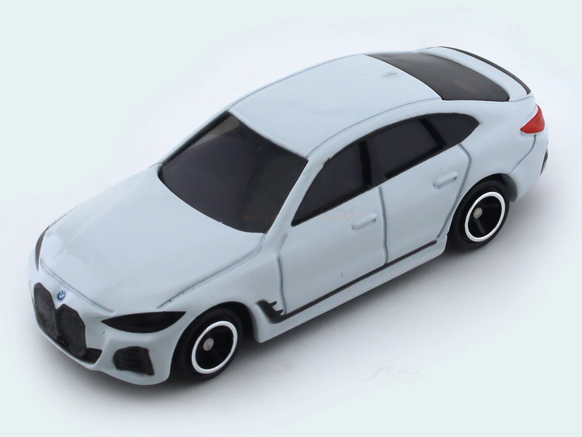 BMW i4 1:65 Tomica No 36 diecast scale car model - Image 7