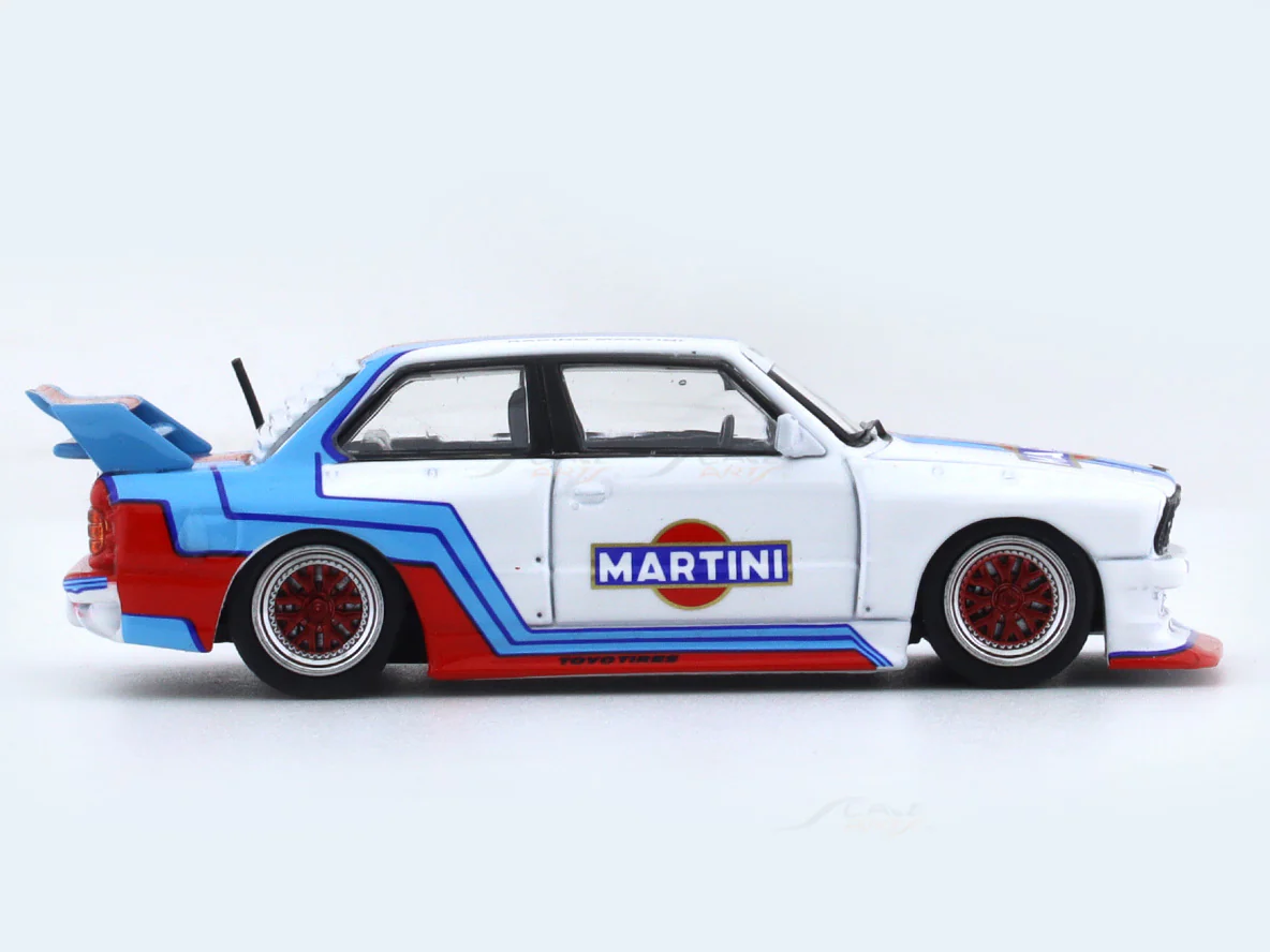 BMW M3 E30 Martini 1:64 Street Weapon diecast scale model car miniature - Image 5