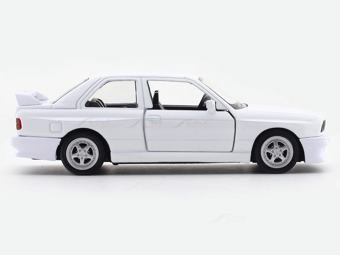 BMW M3 E30 White 1:33-42 RMZ City licensed pull back car scale model - Image 2