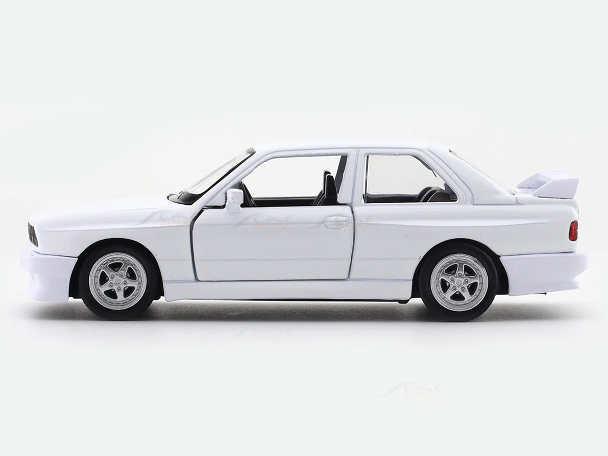 BMW M3 E30 White 1:33-42 RMZ City licensed pull back car scale model - Image 3