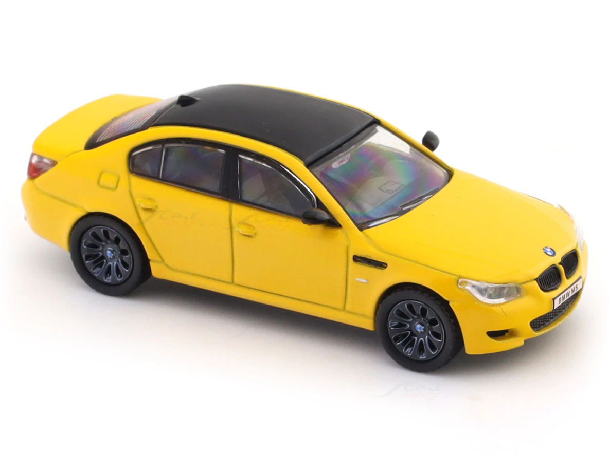 BMW M5 E60 Yellow 1:64 Shadow diecast scale model car miniature collectible - Image 7