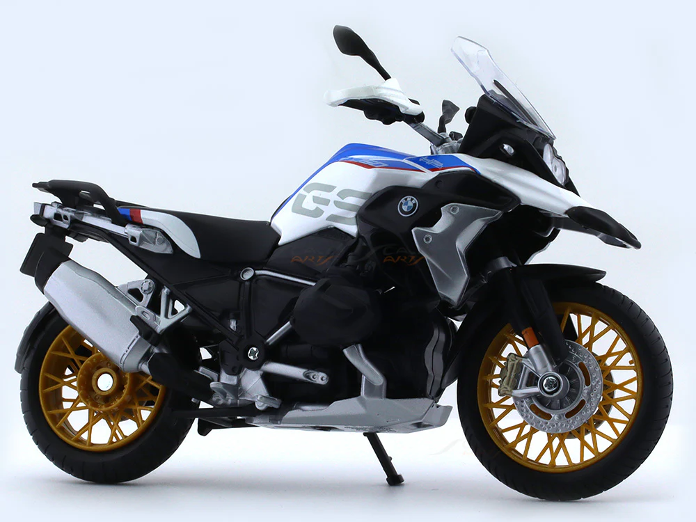 BMW R1250 GS 1:12 Maisto Licensed Scale Model bike collectible - Image 6