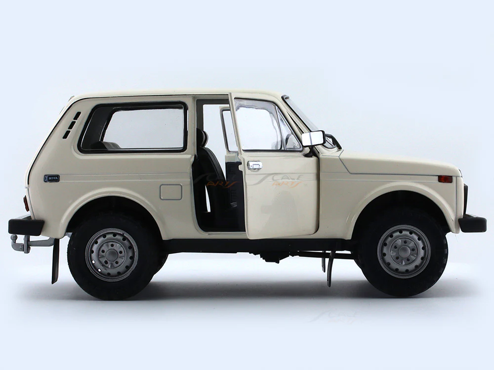 1980 Lada Niva 1:18 Solido licensed diecast Scale Model collectible - Image 11
