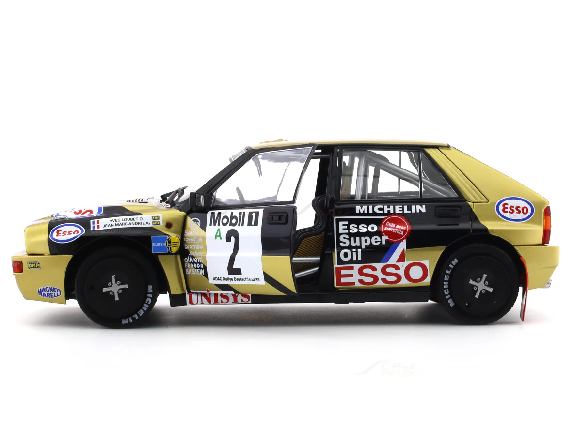 Broken packaging : 1992 Lancia Delta HF Integrale 1:18 Solido diecast scale model car collectible - Image 9