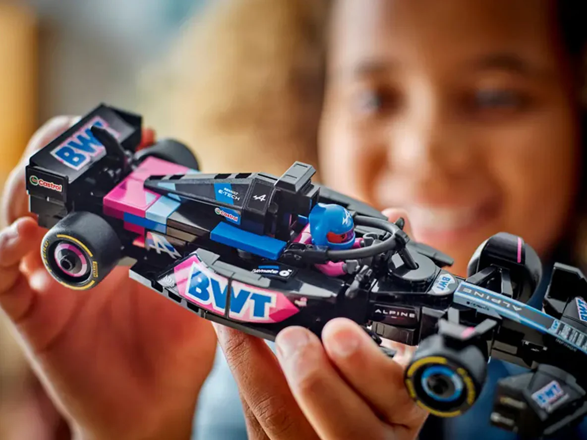 BWT Alpine F1 Team A524 Race Car : LEGO set - Image 10
