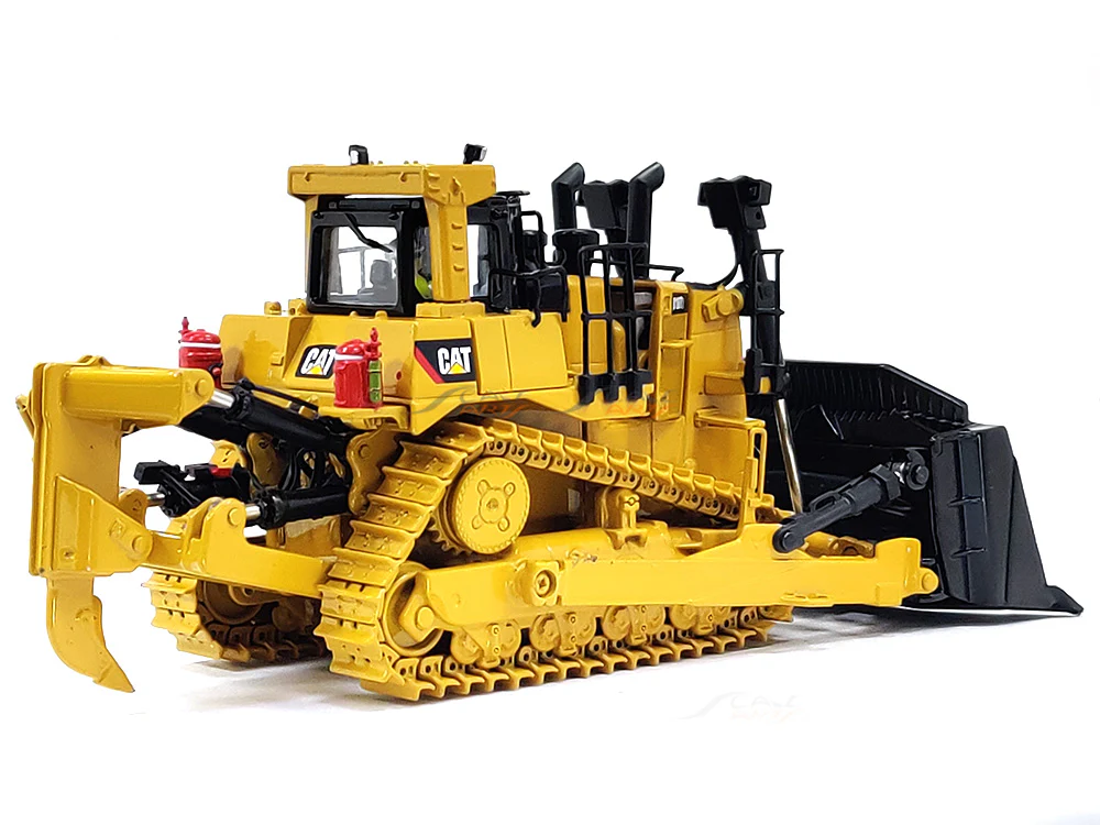 CAT D10T2 Track Type Tractor 1:50 Diecast Master scale model - Image 8