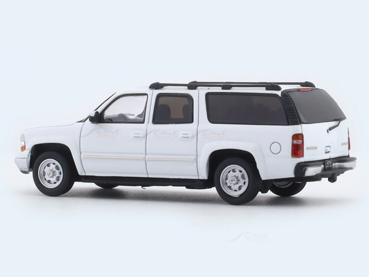 Chevrolet Suburban 1:64 MK Miniatures diecast scale model car - Image 3