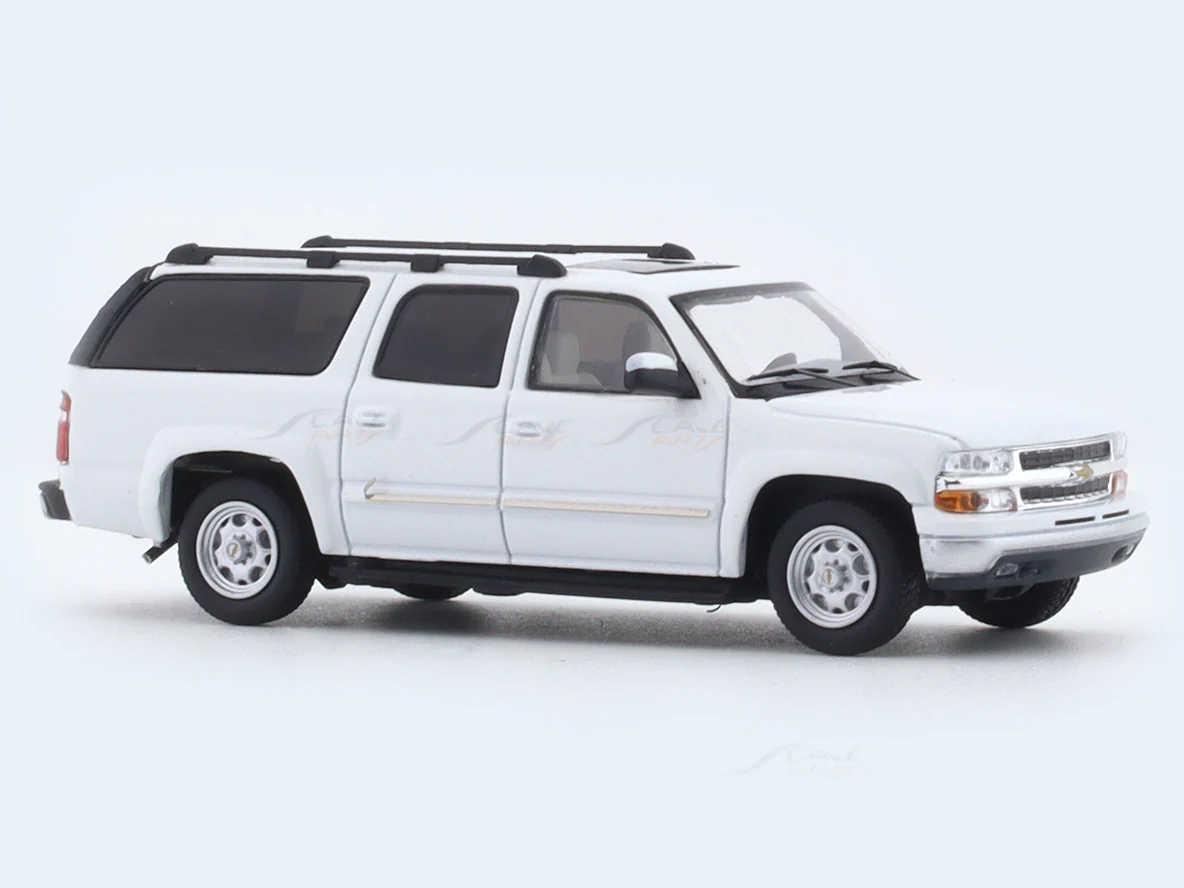 Chevrolet Suburban 1:64 MK Miniatures diecast scale model car - Image 6
