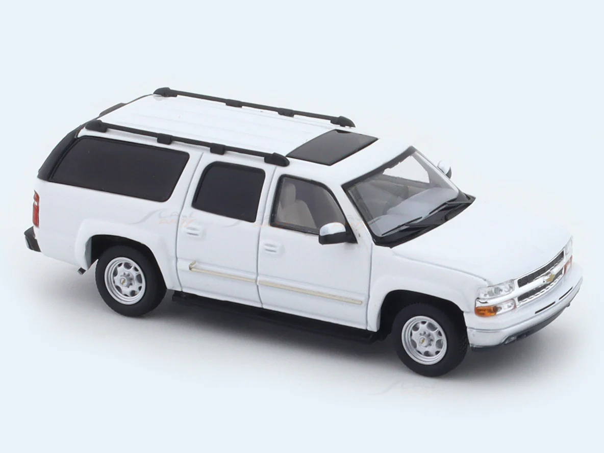 Chevrolet Suburban 1:64 MK Miniatures diecast scale model car - Image 7