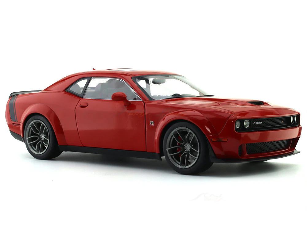 Dodge Challenger R/T Scat Pack Widebody red 1:18 Solido diecast scale model - Image 6