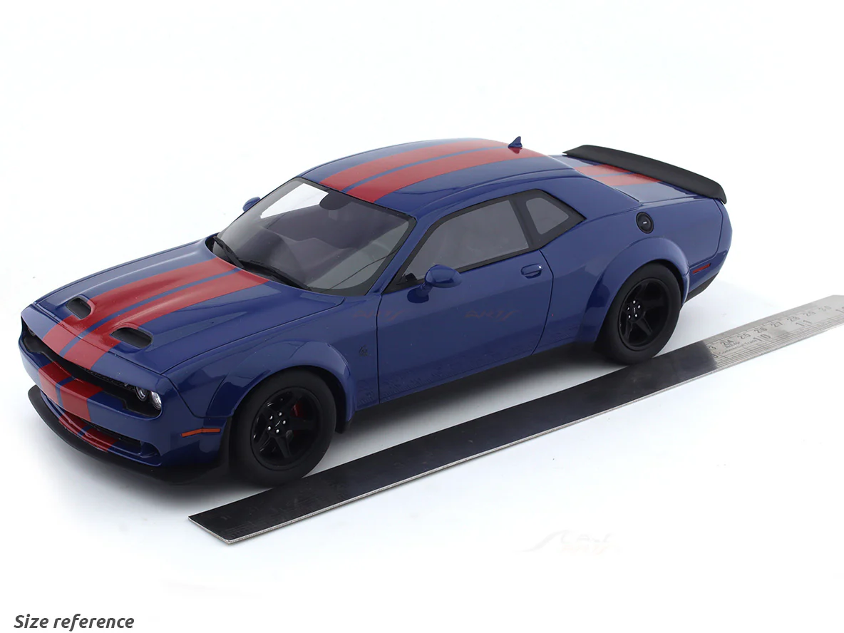 Dodge Challenger Super Stock 1:18 GT Spirit Scale Model collectible - Image 9
