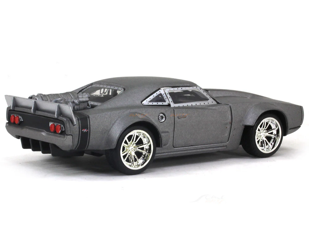 Dom's Dodge Ice Charger Fast & Furious 1:32 Jada diecast Scale Model Car - Image 4