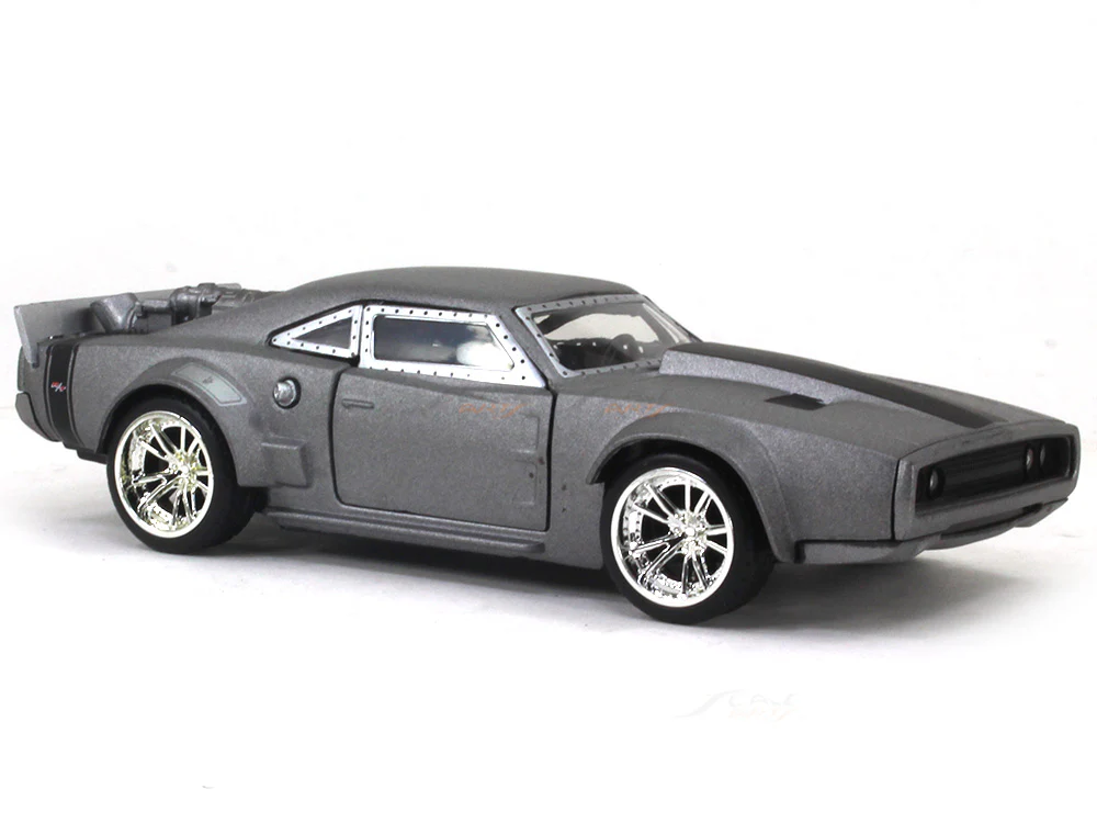 Dom's Dodge Ice Charger Fast & Furious 1:32 Jada diecast Scale Model Car - Image 6