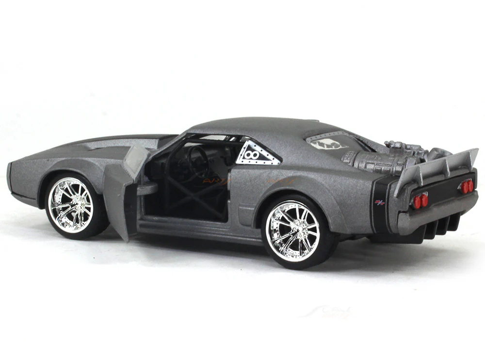 Dom's Dodge Ice Charger Fast & Furious 1:32 Jada diecast Scale Model Car - Image 7